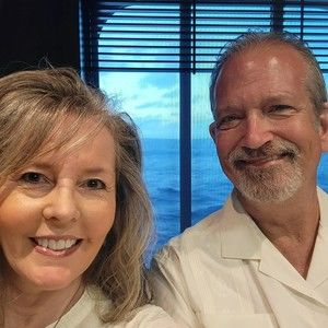 Meet your Posher, Posh